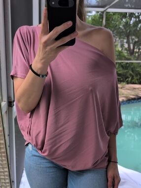 Off-Shoulder Women's Top - Dusty Rose